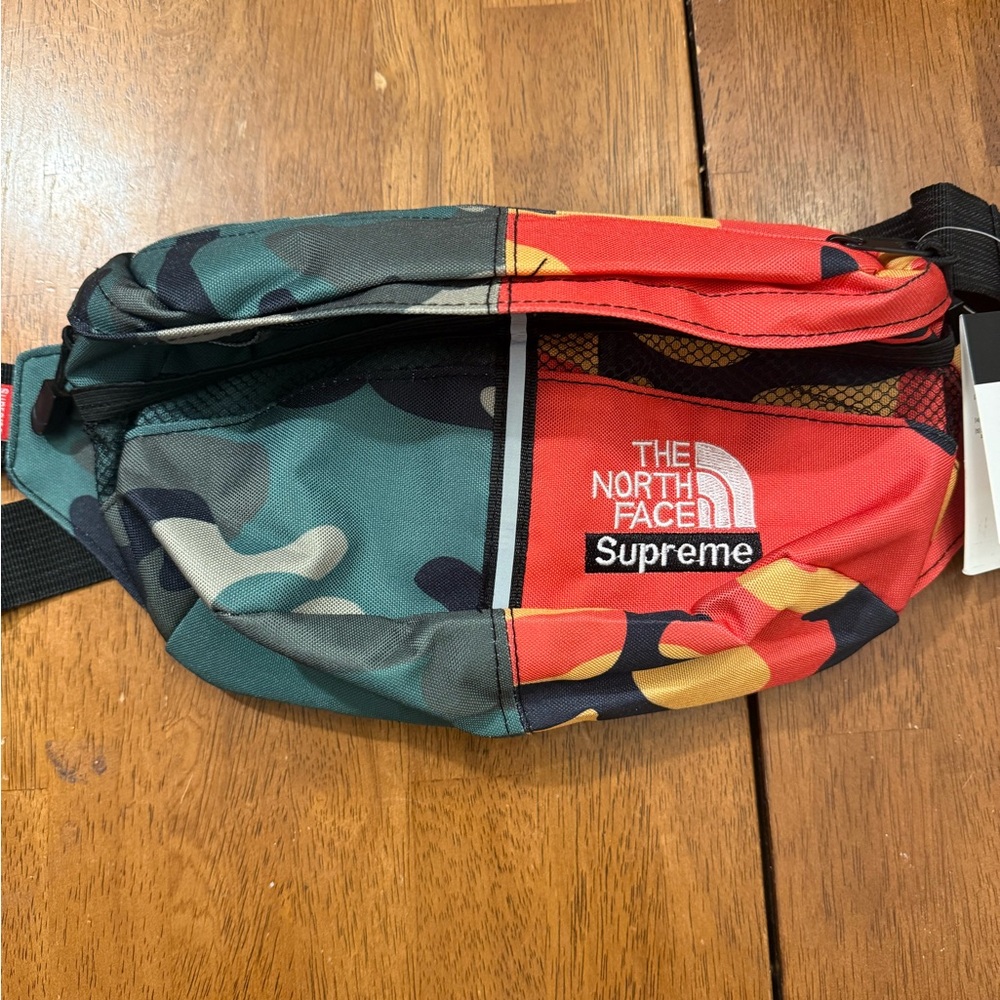 The North Face Red and Green Men's Belt Bag